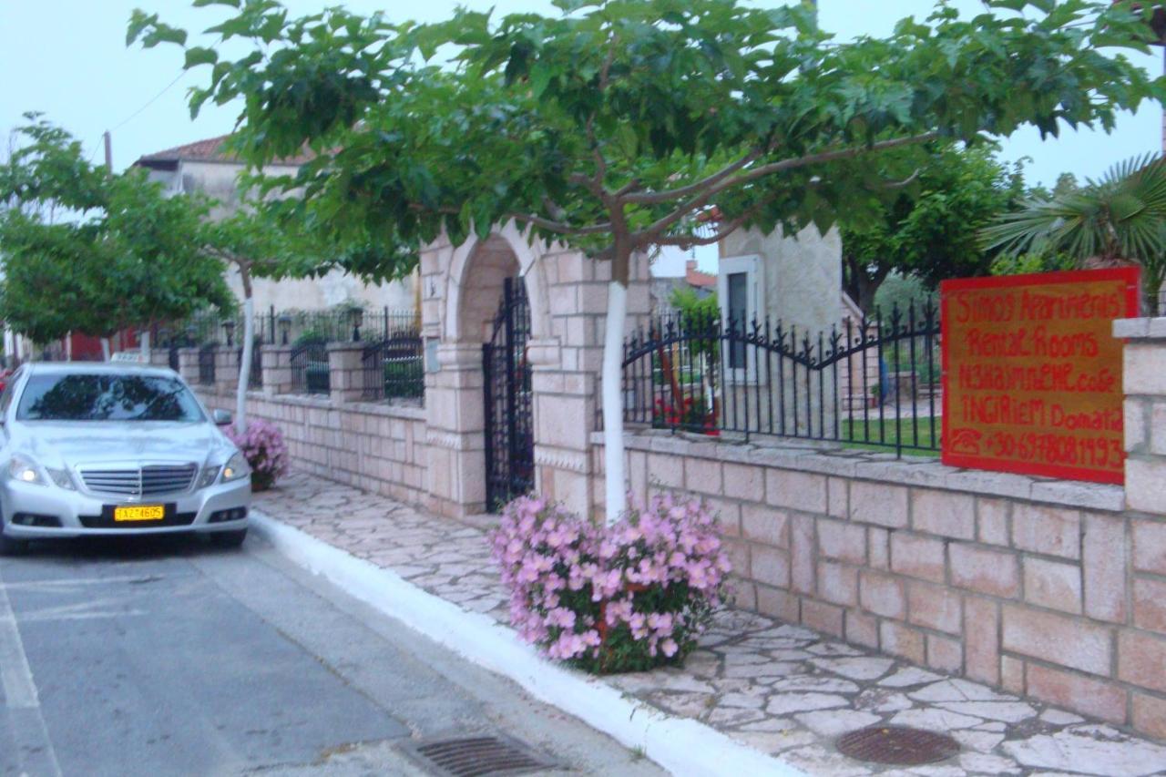 Simos Apartments Korinós Exterior foto