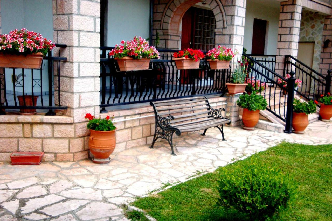 Simos Apartments Korinós Exterior foto
